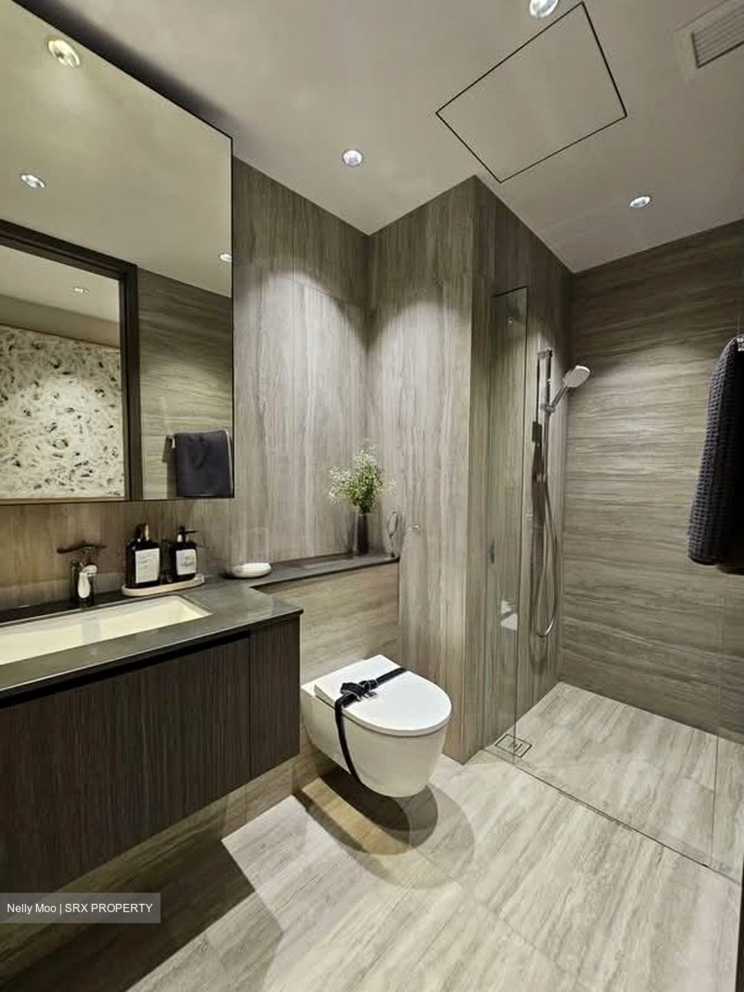 Yuan Ching Road (D22), Condominium #588850211